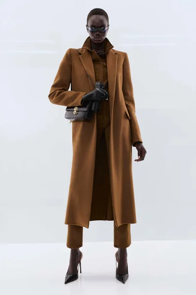 Look 25